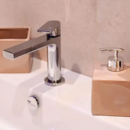 Guest house Dimora Caggione 3*